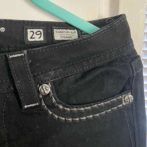 SOLD - Picture 3 of 4